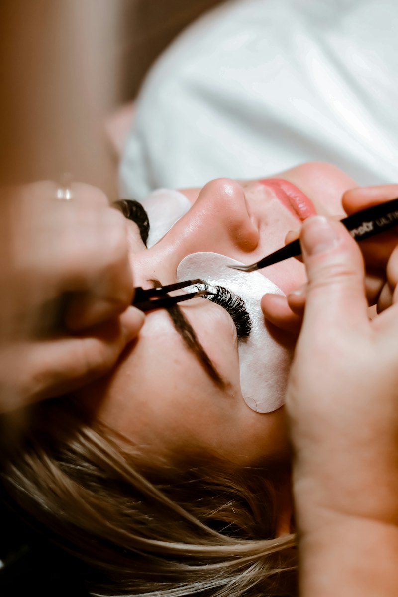 Lash treatment in progress